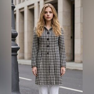 Classic Houndstooth Women's Coat - Black & White